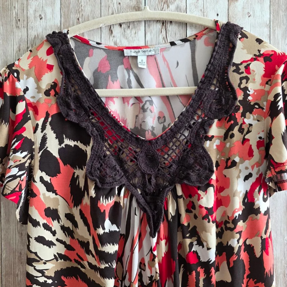 Women's Harve Benard Abstract V-Neck Blouse Red Brown Size S